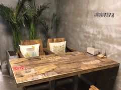 -HIGH FIVE哈福手工汉堡(桂林路店)