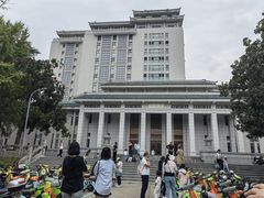 -武汉大学图书馆·文理学部总馆