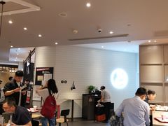 -肯德基(虹桥机场T2北指廊精选外卖点店)