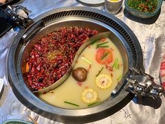 鸡汤鸳鸯锅-红辣椒·川菜·火锅(张杨路店)