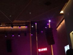 -TZ House音乐现场(来福士中心店)