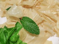 -红鼎豆捞·非遗鲍皇汤火锅(宝丰路店)