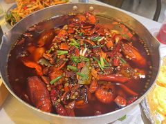 -巴厘龙虾·榜首油焖大虾(音乐学院·沿江酒馆店)