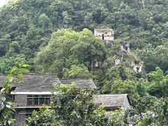 -高荡千年布依古寨旅游景区