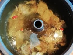 -云海肴·汽锅鸡·云南菜(天山百盛优客店)