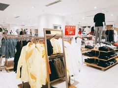 -优衣库(武汉国际广场店)