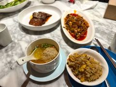 -渝信川菜 · 川味家常菜(财富购物中心店)