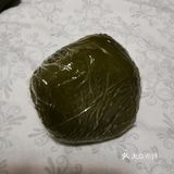 外边糯糯的，里边甜甜的，和北方的粘豆包是的！