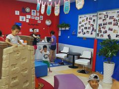 -美吉姆国际儿童发展中心(红谷滩绿地缤纷城中心)