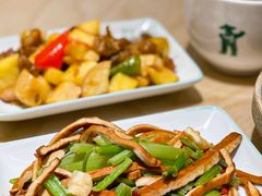 -老乡鸡(上海白玉兰广场店)