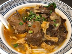 招牌大片牛肉粉-粉吖吖·邵阳米粉(体育西路店)