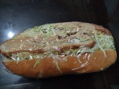 猪扒沙拉三文治-小麦之家(海湾总店)