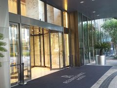 -上海漕河泾万丽酒店