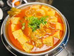 -铜锣湾·有麝自然香(渝北财富中心店)