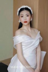 -觅白婚纱礼服馆