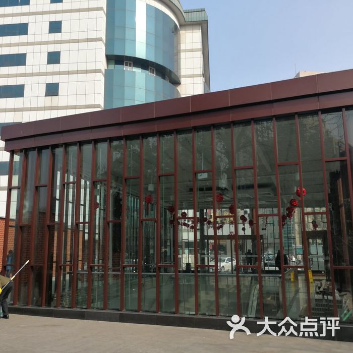 新官园花鸟鱼虫工艺品市场