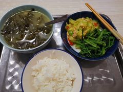 -爱的果实月嫂育婴师(世纪东方店)