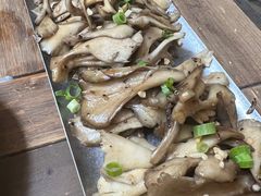 舞茸-CHURCH  BISTRO 教堂·餐吧