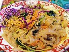 关东大拉皮-闯关东东北农家菜(崂山石老人店)
