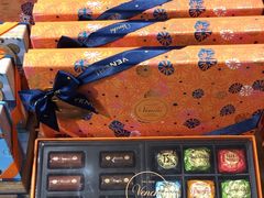 -VENCHI 闻绮(上海佛罗伦萨小镇店)