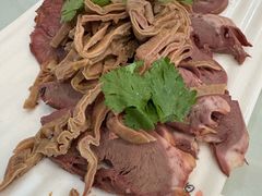 -龙香居海鲜浑锅家常菜·特色驴肉