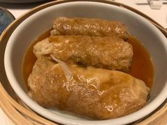 鲍汁腐皮卷-白天鹅宾馆-宏图府餐厅