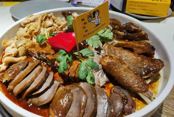 花花姨碌鹅(顺盈时代广场店)-"[薄荷]环境:环境好～在商场五楼～饭点