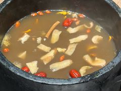 高原野生菌土鸡汤底-蘑界·野生菌火锅(深业上城店)