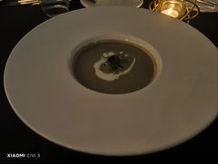 黑松露奶油蘑菇汤-圣丰索菲特·法国餐厅