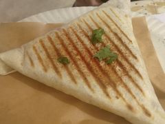 热压凤梨奶酪猪肉三角馅饼-野草莓自由市场