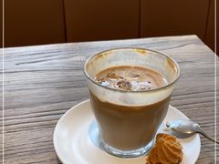 -Common Table · Brunch & Coffee