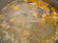 -一席地·本地鸡窝·杭帮鸡火锅(萧山银隆百货店)