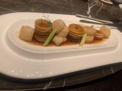 -海派悦庭·海胆烧麦·新融合菜(凯德广场店)
