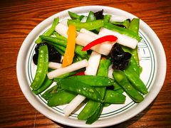 -云海肴·汽锅鸡·云南菜(天山百盛优客店)