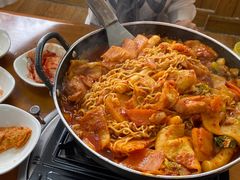 -亲昵春川鸡排(韩国美食街店)
