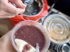 豆腐花拼红豆沙-钟姨糖水(惠城店)