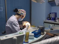 -深圳乐孚正强口腔诊所(宝体店)