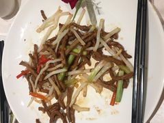 菊花芯炒牛柳-锦粤宫·精致粤菜(深圳北站店)