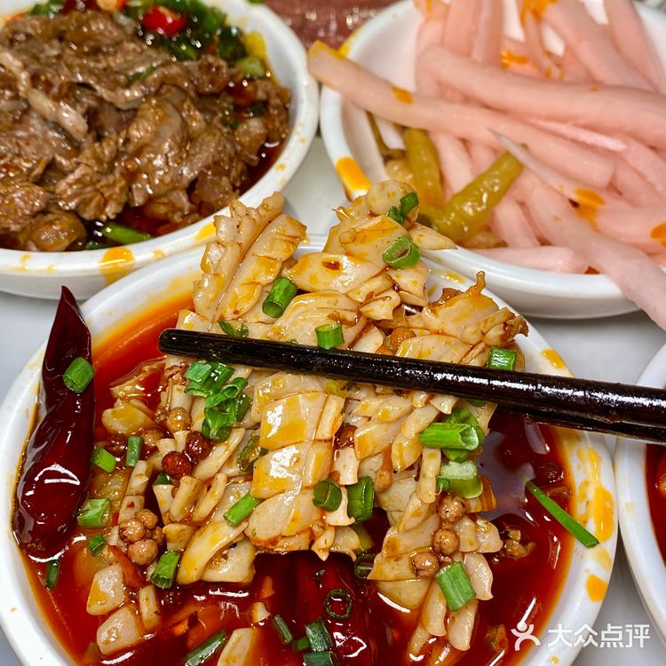 火锅脑袋集合!这家鲜菜老火锅真的会勾魂~