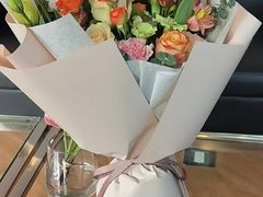 -上海汇之星奔驰4S店(浦东新店)