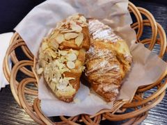 杏仁羊角-麦田工坊(月湖店)