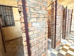 -吐斯廉屠杀博物馆