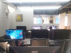 -欢鹿电竞(台湾街店)