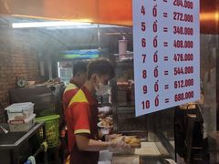 -Bánh Mì Huynh Hoa