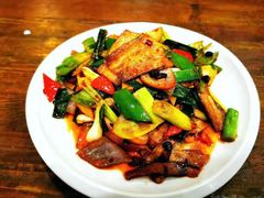 老王回锅肉-隔壁老王·家常云南菜(花巷店)