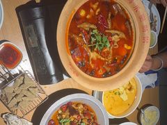 -鲁小三·地标小龙虾·安徽土菜·黄焖甲鱼(金山旗舰店)