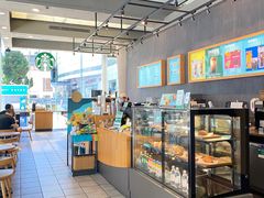 面包甜点陈列柜-星巴克(深圳佳宁娜友谊广场店)