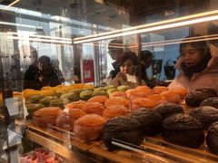 面包甜点陈列柜-奈雪的茶(中粮祥云小镇店)