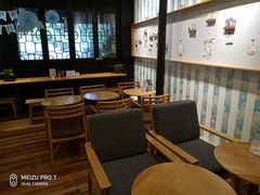 -猫的天空之城概念书店(杭州南宋御街店)