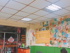 -丽丽三鲜螺蛳粉(田林路店)